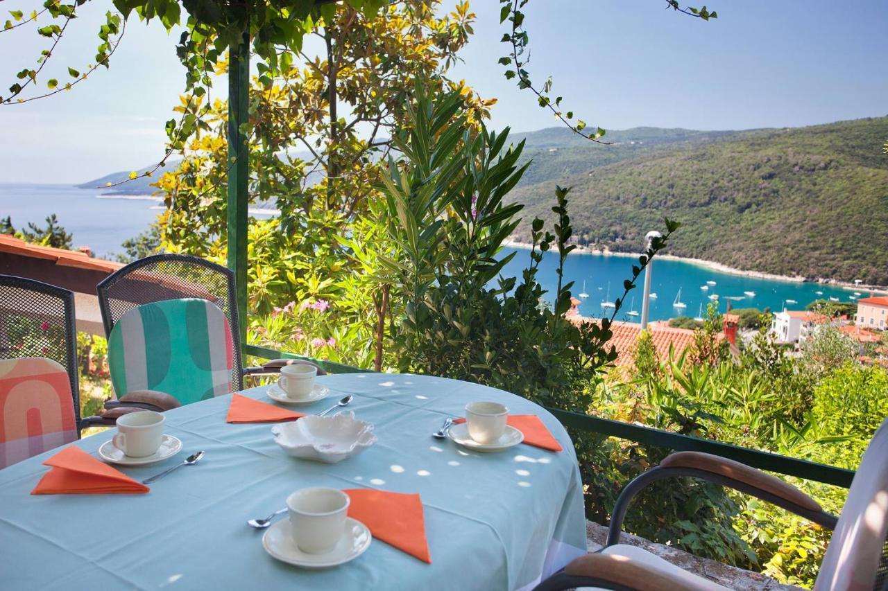 Apartments Lina 2023 Rabac Extérieur photo
